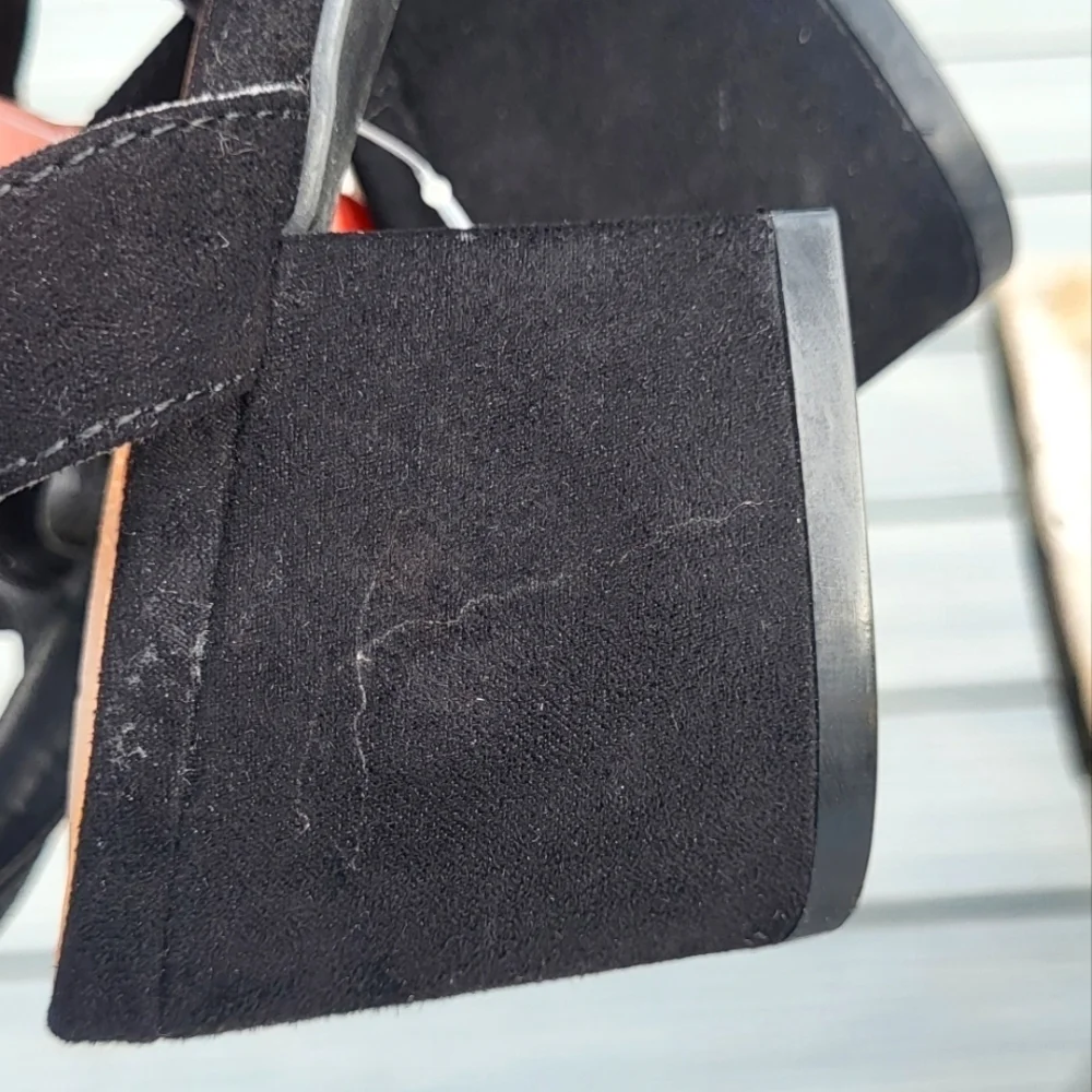 Loft Faux Suede Scallop Trim Black Strappy Ankle Block Heels